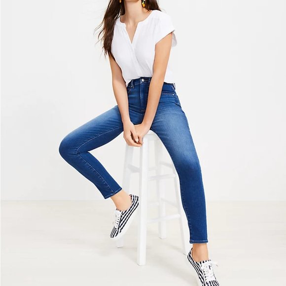 Loft Petite High Rise Skinny Jeans in Bright Mid Indigo Wash - Picture 1 of 3